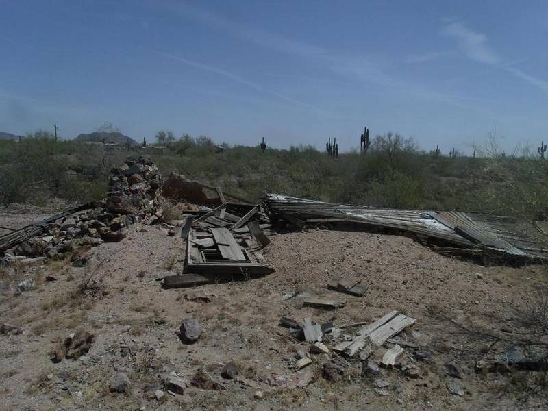 In 1863, after Henry Wickenburg discovered the Vulture Mine, Vulture City a small mining town was established in the area. The town once had a population of 5,000 citizens After the mine closed the city was deserted and became a “ghost town”. The min